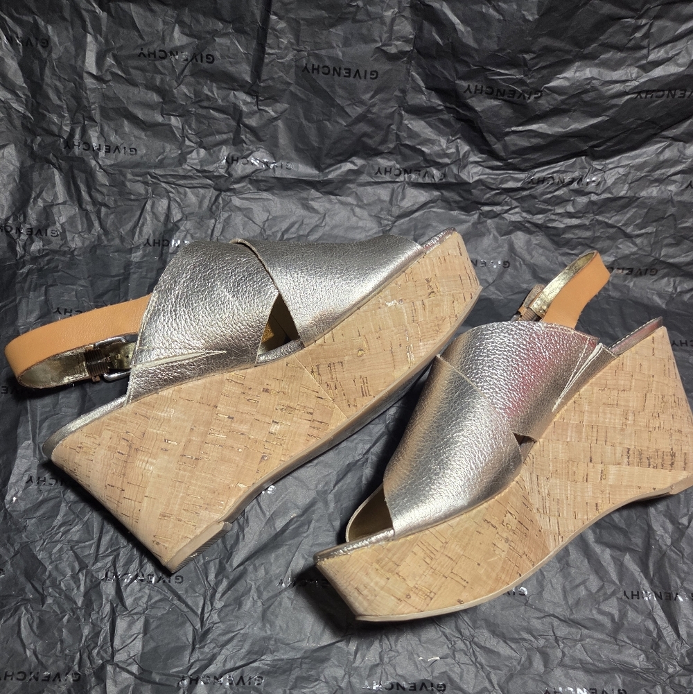 Marc Fisher Sesame Gold Leather Cross-band Back-Strap Wedge Sandals 8